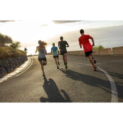 ADEMEND HARDLOOPSHIRT VOOR HEREN CARE KORTE MOUWEN LIMITED EDITION -Draag Straal ademend hardloopshirt voor heren care korte mouwen rood limited edition 8