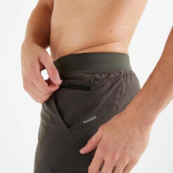 Trainingshort Voor Fitness 2-in-1 Grijs Met Opdruk -Draag Straal ademende 2 in 1 fitness short voor heren zakken met rits kaki 2