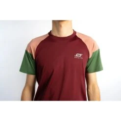 Voorkant -Draag Straal duurzaam performance shirt vosseslag 1