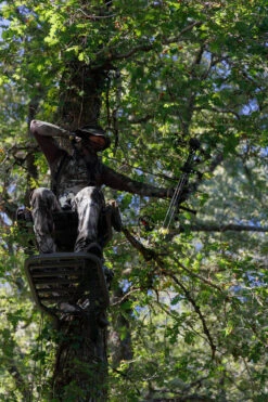 Geluidloos En Ademend Camouflageshirt Voor De Jacht 500 Lange Mouwen Bos -Draag Straal geluidloos en ademend jachtshirt 500 lange mouwen camouflage treemetic 4
