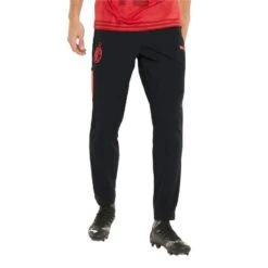 Puma Jogging AC Milan Prematch Woven 2021/22 -Draag Straal jogging ac milan prematch woven 202122 2
