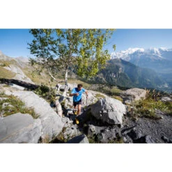 T-SHIRT MET KORTE MOUWEN VOOR TRAILRUNNING HEREN PERF -Draag Straal t shirt met korte mouwen voor trailrunning heren perf blauw 15