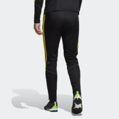 ADIDAS Tiro 23 Club Training Broek -Draag Straal tiro 23 club training broek 2