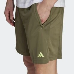 ADIDAS Train Essentials Seasonal Camo Short -Draag Straal train essentials seasonal camo short 4