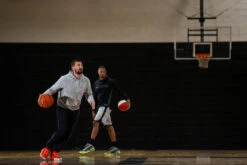 Trainingsbroek Voor Basketbalspelers Voor Heren P100 Medium -Draag Straal trainingsbroek voor basketbal herendames p100 zwart 13